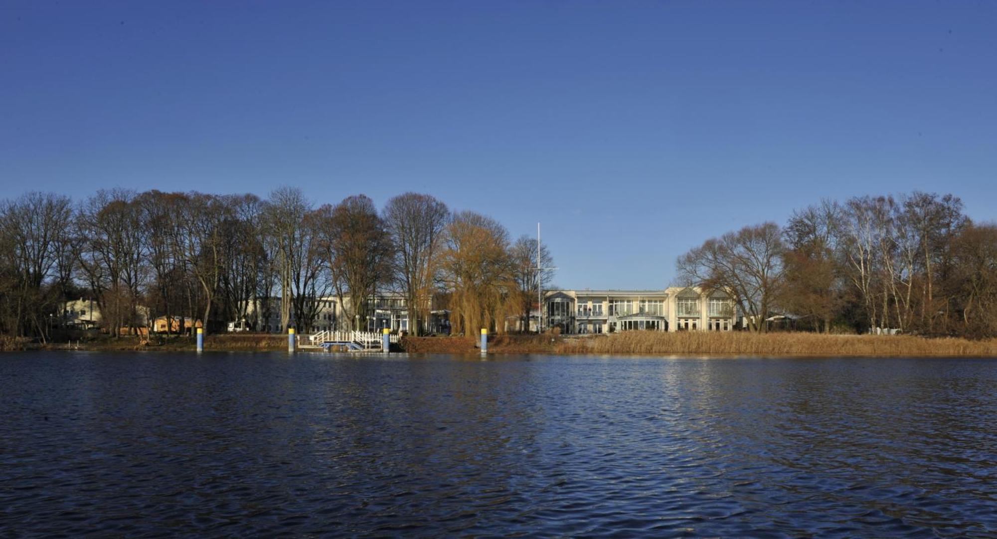 Seehotel Bollmannsruh Päwesin Eksteriør billede