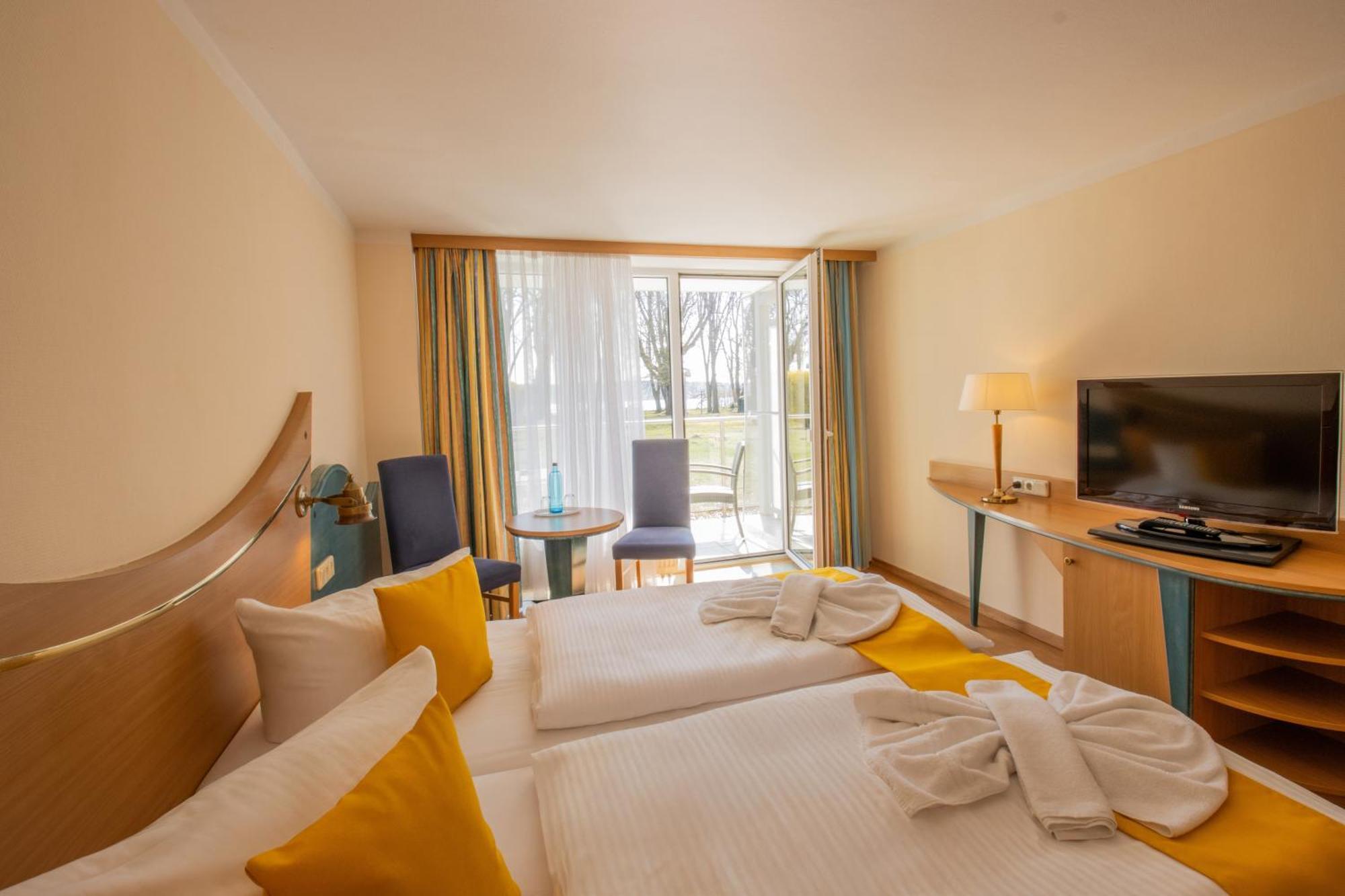 Seehotel Bollmannsruh Päwesin Eksteriør billede